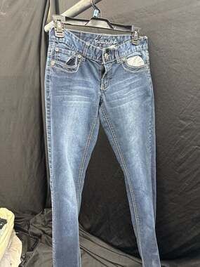 Maurices Jeans Women's small Blue Light Wash Boot Cut Jeans